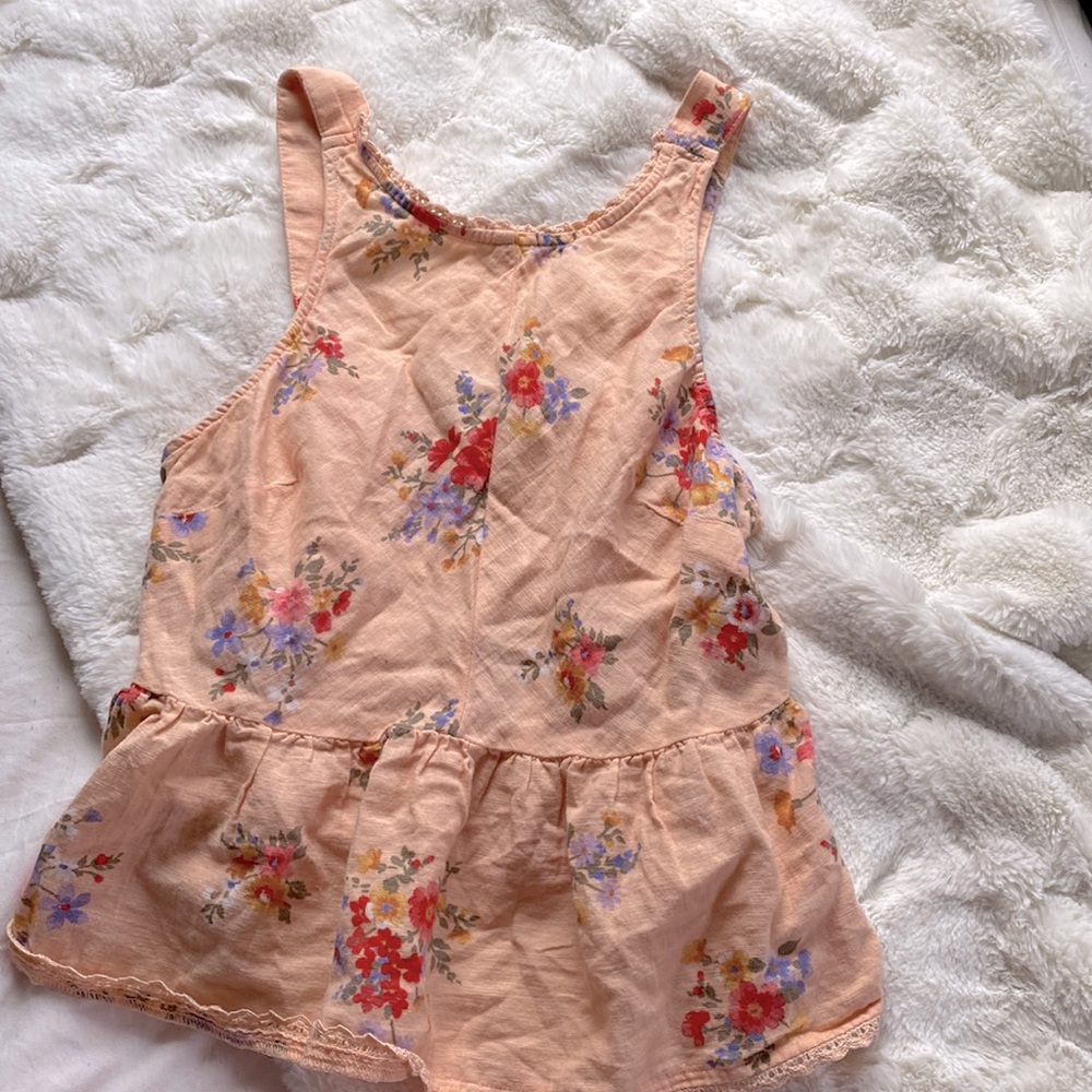 Flory top bearly worn